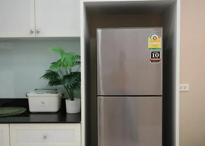 Bangrakhomey - Cozy Private In State Tower Apartment *