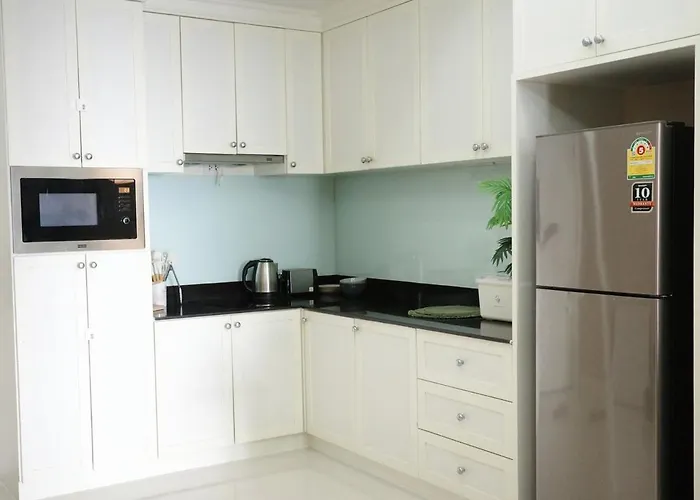 Bangrakhomey - Cozy Private In State Tower *