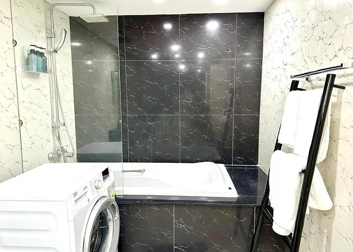 Bangrakhomey - Cozy Private In State Tower * Bangkok