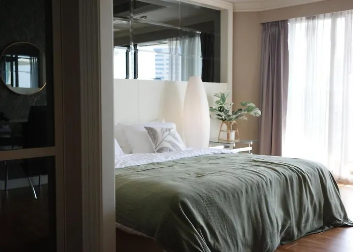 Bangrakhomey - Cozy Private In State Tower
